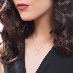 0,45 Karat Pırlanta Baget Kolye
