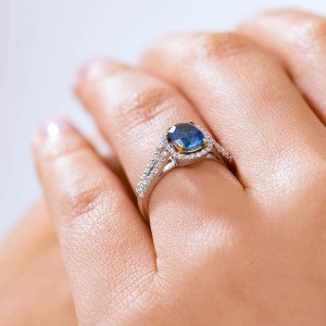 0,90 Karat Pırlanta Safir Yüzük