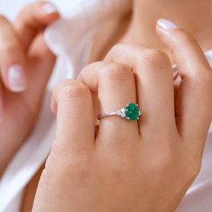 0,25 Karat Pırlanta Zümrüt Yüzük